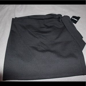 Forever 21 mini skirt with knot detail